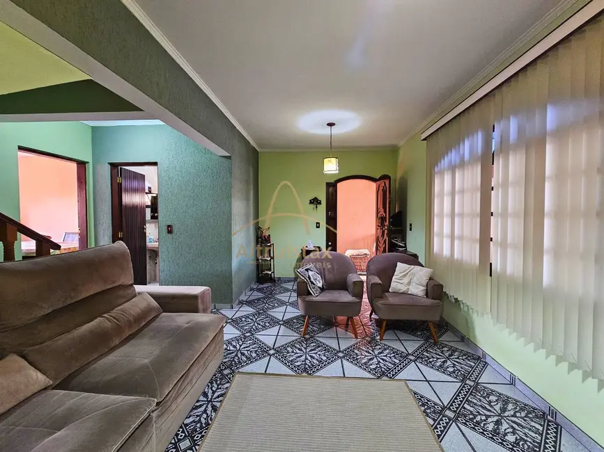 Foto 6 de Casa com 3 quartos à venda, 180m2 em Jardim Roberto, Osasco - SP