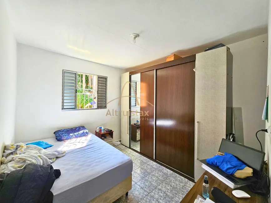 Casa com 2 quartos à venda, 137m2 em Veloso, Osasco - SP - imagem 5 Foto 5 de Casa com 2 quartos à venda, 137m2 em Veloso, Osasco - SP