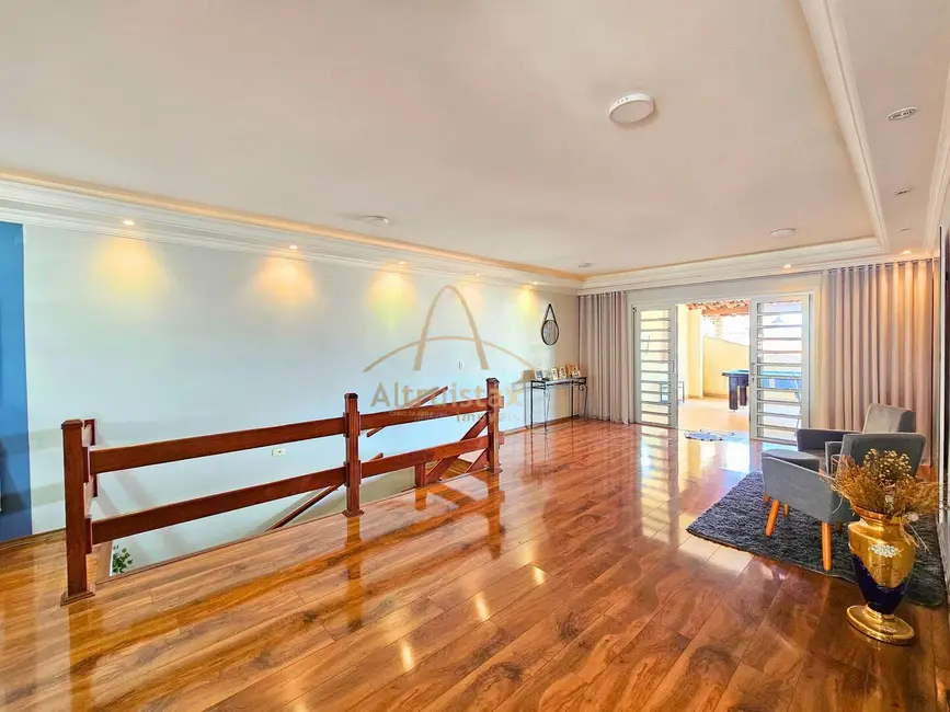 Foto 5 de Casa com 4 quartos à venda, 440m2 em Jardim Elvira, Osasco - SP