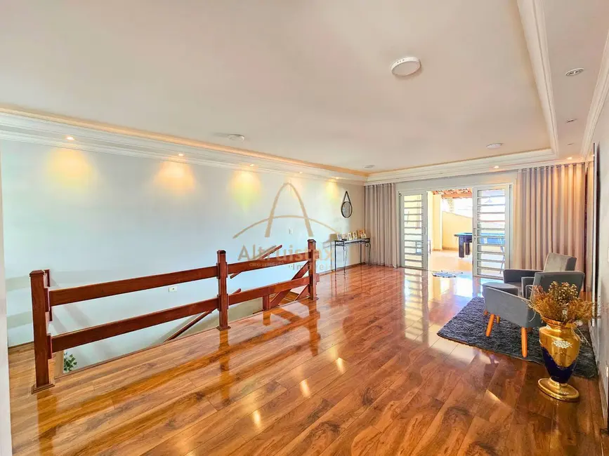 Foto 3 de Casa com 4 quartos à venda, 440m2 em Jardim Elvira, Osasco - SP