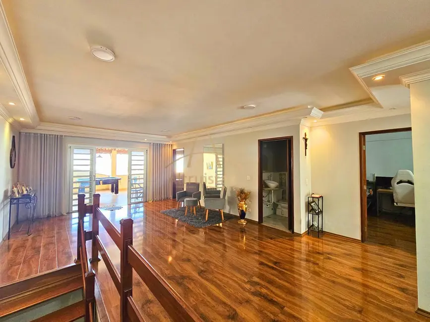 Foto 4 de Casa com 4 quartos à venda, 440m2 em Jardim Elvira, Osasco - SP