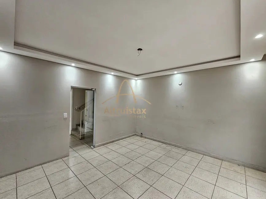 Casa com 3 quartos à venda e para alugar, 150m2 em Vila Campesina, Osasco - SP - imagem 6 Foto 6 de Casa com 3 quartos à venda e para alugar, 150m2 em Vila Campesina, Osasco - SP