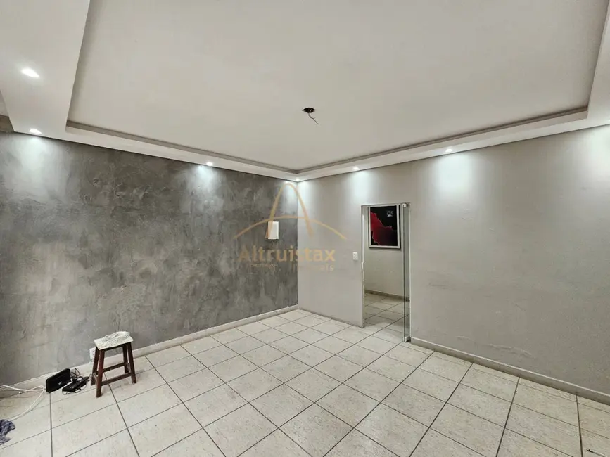 Casa com 3 quartos à venda e para alugar, 150m2 em Vila Campesina, Osasco - SP - imagem 5 Foto 5 de Casa com 3 quartos à venda e para alugar, 150m2 em Vila Campesina, Osasco - SP