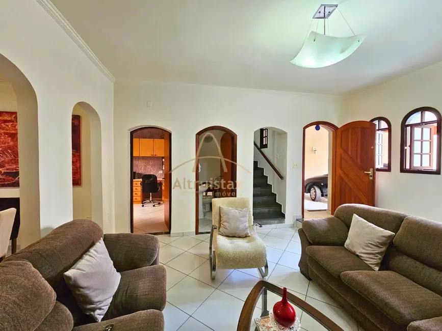 Sobrado com 4 quartos à venda em Centro, Osasco - SP - imagem 8 Foto 8 de Sobrado com 4 quartos à venda em Centro, Osasco - SP