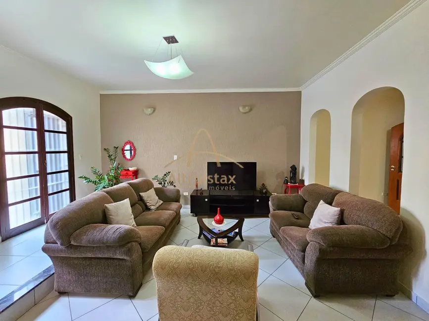 Sobrado com 4 quartos à venda em Centro, Osasco - SP - imagem 4 Foto 4 de Sobrado com 4 quartos à venda em Centro, Osasco - SP