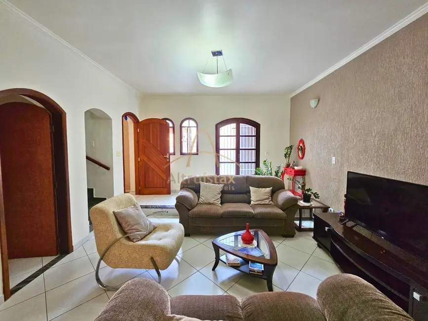 Sobrado com 4 quartos à venda em Centro, Osasco - SP - imagem 6 Foto 6 de Sobrado com 4 quartos à venda em Centro, Osasco - SP