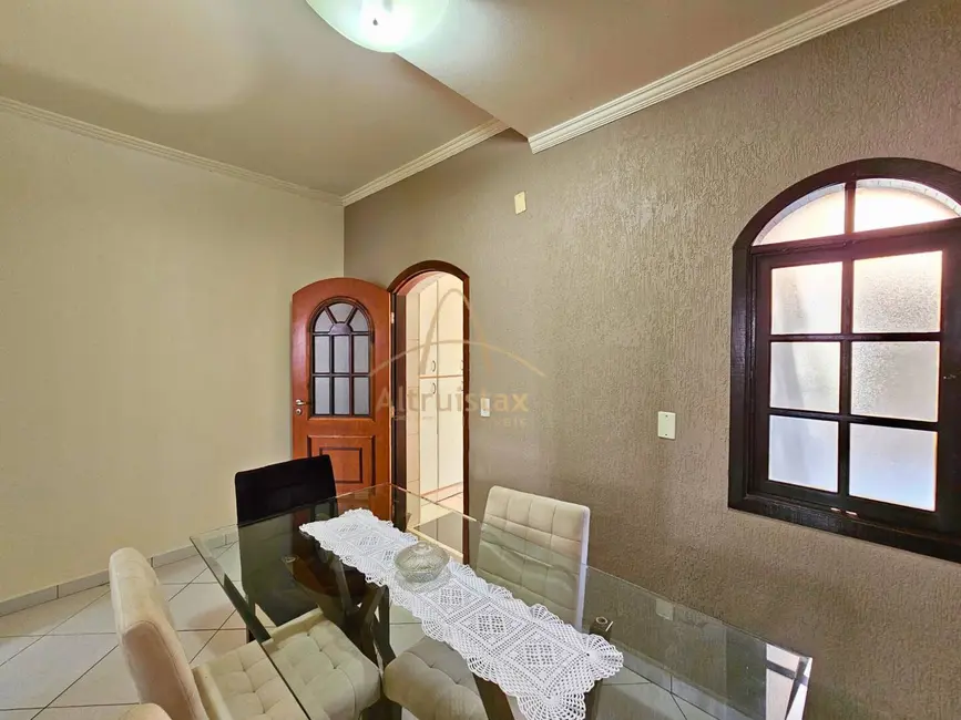 Sobrado com 4 quartos à venda em Centro, Osasco - SP - imagem 9 Foto 9 de Sobrado com 4 quartos à venda em Centro, Osasco - SP