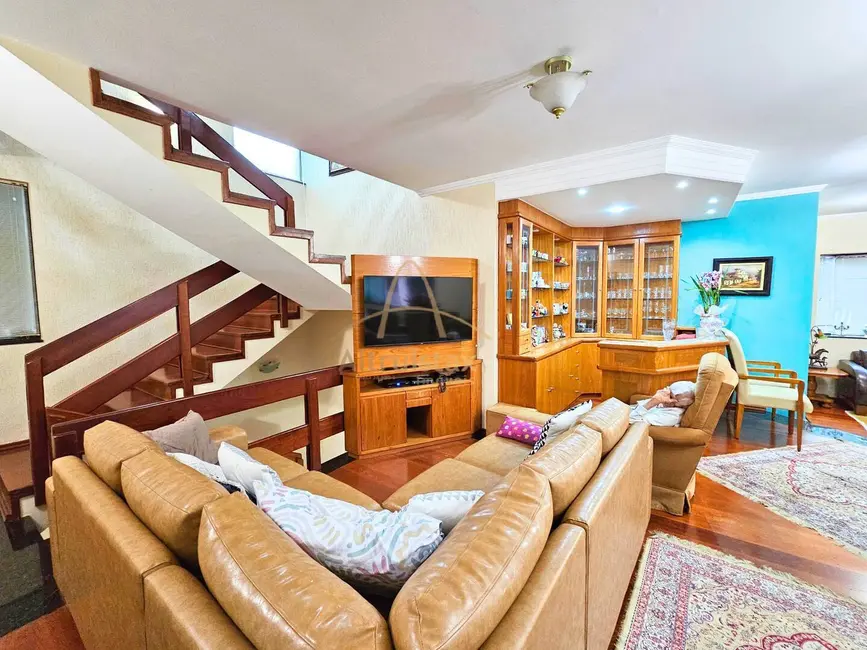 Casa com 4 quartos à venda em Parque dos Príncipes, São Paulo - SP - imagem 5 Foto 5 de Casa com 4 quartos à venda em Parque dos Príncipes, São Paulo - SP