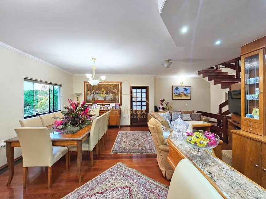 Casa com 4 quartos à venda em Parque dos Príncipes, São Paulo - SP - imagem 2 Foto 2 de Casa com 4 quartos à venda em Parque dos Príncipes, São Paulo - SP