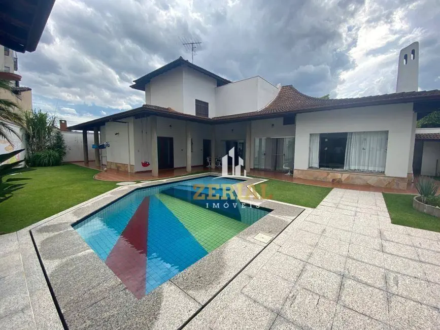 Foto 1 de Casa com 5 quartos à venda, 760m2 em Jardim São Caetano, Sao Caetano Do Sul - SP
