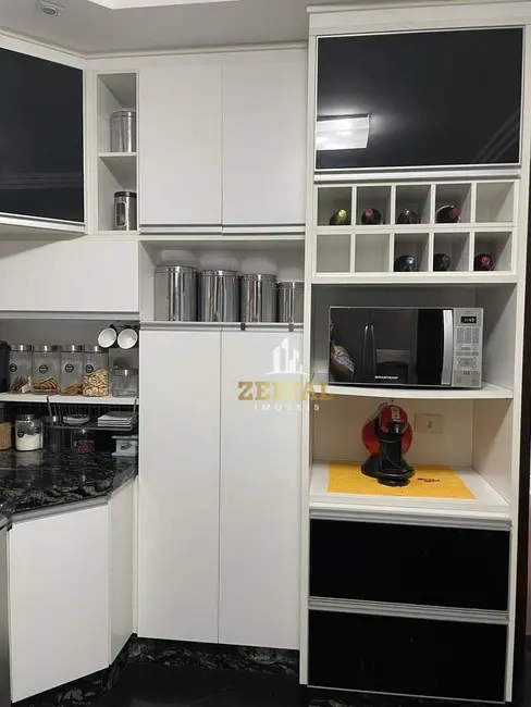Sobrado com 4 quartos para alugar, 128m2 em Santa Maria, Sao Caetano Do Sul - SP - imagem 7 Foto 7 de Sobrado com 4 quartos para alugar, 128m2 em Santa Maria, Sao Caetano Do Sul - SP