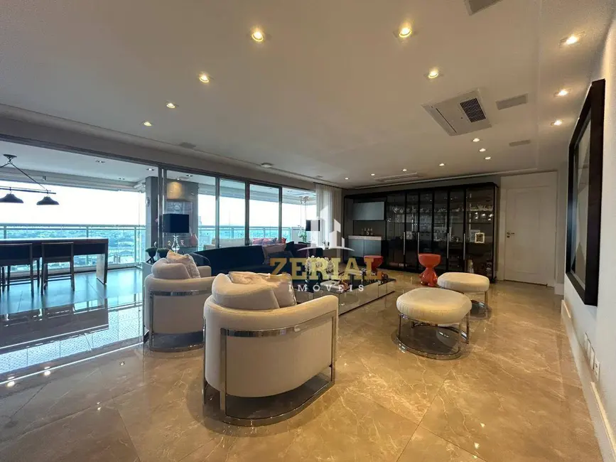 Foto 1 de Apartamento com 4 quartos para alugar, 264m2 em Santo Antônio, Sao Caetano Do Sul - SP