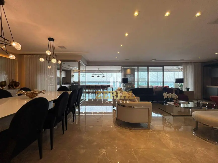 Foto 2 de Apartamento com 4 quartos para alugar, 264m2 em Santo Antônio, Sao Caetano Do Sul - SP