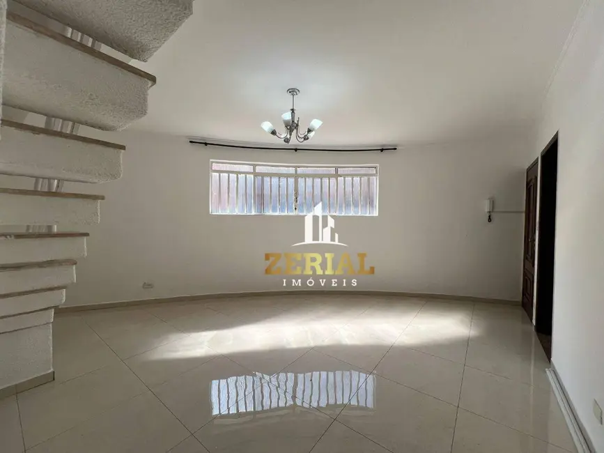 Foto 1 de Sobrado com 3 quartos à venda e para alugar, 150m2 em Santo Antônio, Sao Caetano Do Sul - SP