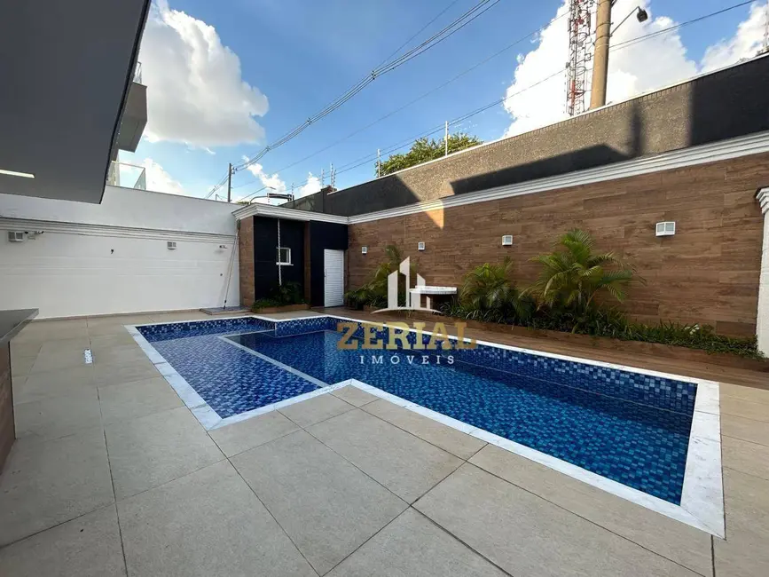 Foto 1 de Sobrado com 4 quartos à venda e para alugar, 420m2 em Cerâmica, Sao Caetano Do Sul - SP