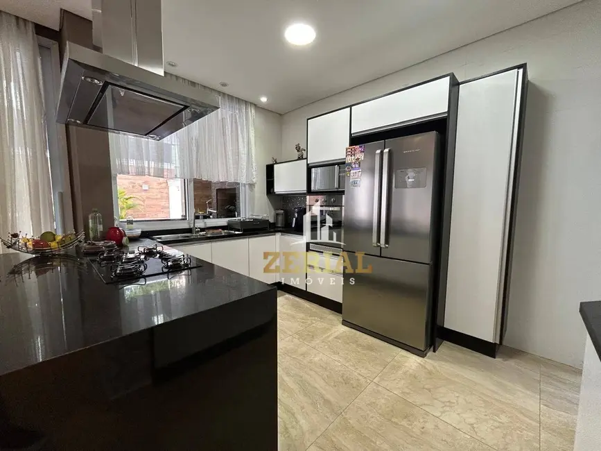 Foto 6 de Sobrado com 4 quartos à venda e para alugar, 420m2 em Cerâmica, Sao Caetano Do Sul - SP