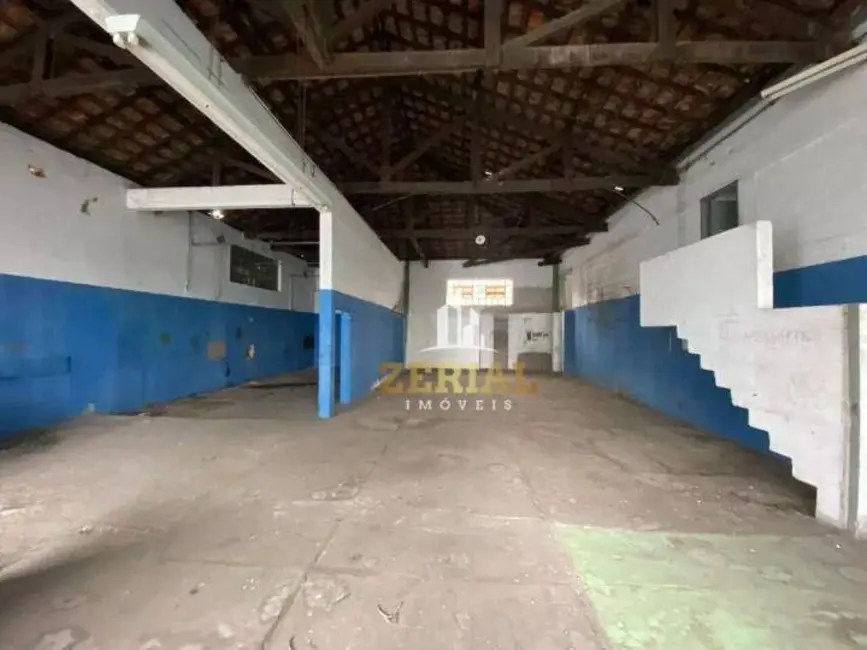 Foto 2 de Armazém / Galpão à venda e para alugar, 3300m2 em Santo Antônio, Sao Caetano Do Sul - SP