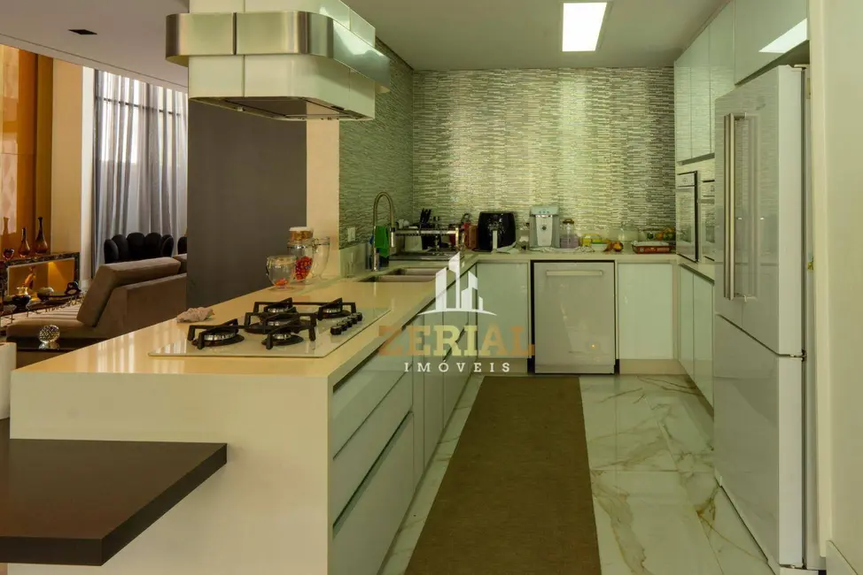 Sobrado com 4 quartos à venda, 360m2 em Cerâmica, Sao Caetano Do Sul - SP - imagem 8 Foto 8 de Sobrado com 4 quartos à venda, 360m2 em Cerâmica, Sao Caetano Do Sul - SP