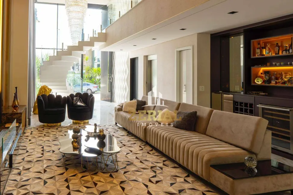 Sobrado com 4 quartos à venda, 360m2 em Cerâmica, Sao Caetano Do Sul - SP - imagem 3 Foto 3 de Sobrado com 4 quartos à venda, 360m2 em Cerâmica, Sao Caetano Do Sul - SP