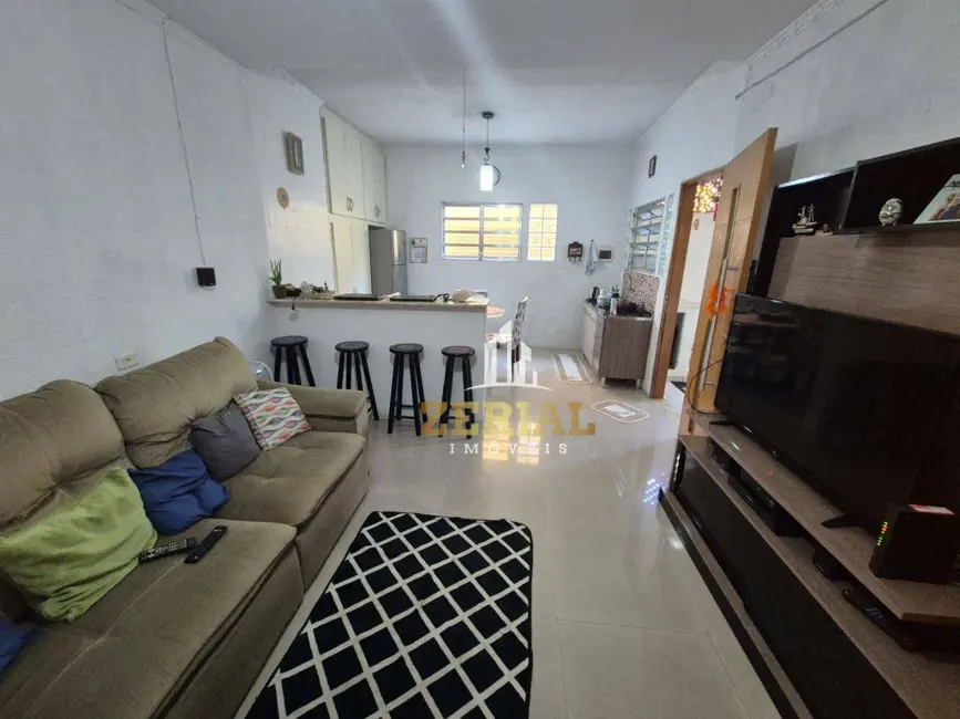 Foto 2 de Casa com 8 quartos à venda, 225m2 em Vila Arapuã, São Paulo - SP