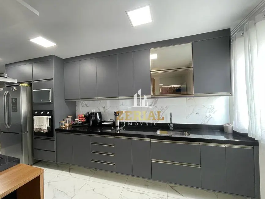 Foto 4 de Sobrado com 3 quartos à venda, 187m2 em Vila Alto de Santo André, Santo Andre - SP