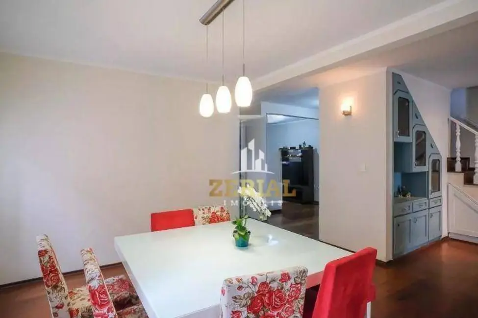 Sobrado com 4 quartos à venda, 238m2 em Sao Caetano Do Sul - SP - imagem 3 Foto 3 de Sobrado com 4 quartos à venda, 238m2 em Sao Caetano Do Sul - SP