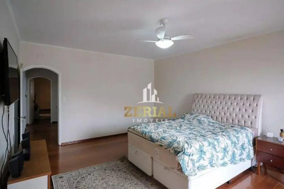 Sobrado com 4 quartos à venda, 238m2 em Sao Caetano Do Sul - SP - imagem 9 Foto 9 de Sobrado com 4 quartos à venda, 238m2 em Sao Caetano Do Sul - SP