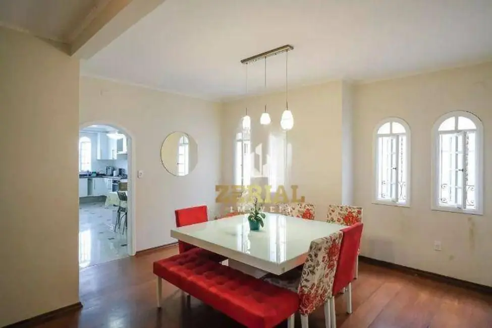 Sobrado com 4 quartos à venda, 238m2 em Sao Caetano Do Sul - SP - imagem 4 Foto 4 de Sobrado com 4 quartos à venda, 238m2 em Sao Caetano Do Sul - SP