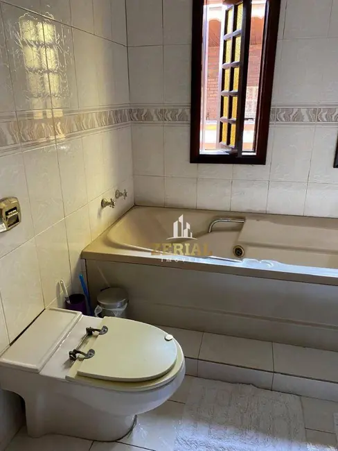 Sobrado com 3 quartos à venda, 147m2 em Parque Residencial Oratorio, São Paulo - SP - imagem 8 Foto 8 de Sobrado com 3 quartos à venda, 147m2 em Parque Residencial Oratorio, São Paulo - SP