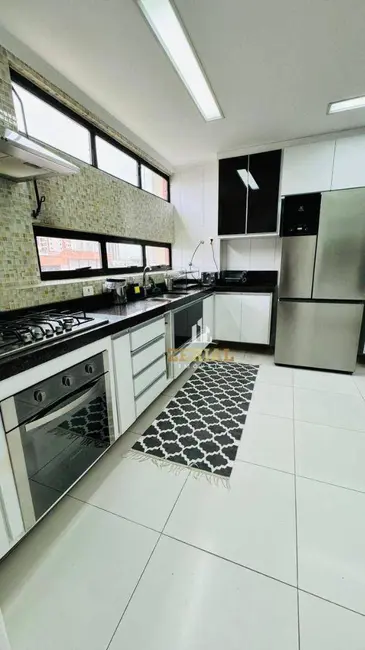 Apartamento com 3 quartos à venda, 158m2 em Santo Andre - SP - imagem 6 Foto 6 de Apartamento com 3 quartos à venda, 158m2 em Santo Andre - SP