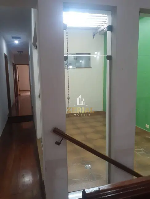 Sobrado com 4 quartos à venda, 400m2 em Santa Maria, Sao Caetano Do Sul - SP - imagem 4 Foto 4 de Sobrado com 4 quartos à venda, 400m2 em Santa Maria, Sao Caetano Do Sul - SP