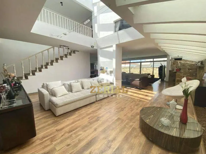 Foto 9 de Sobrado com 4 quartos à venda, 357m2 em Jardim São Caetano, Sao Caetano Do Sul - SP