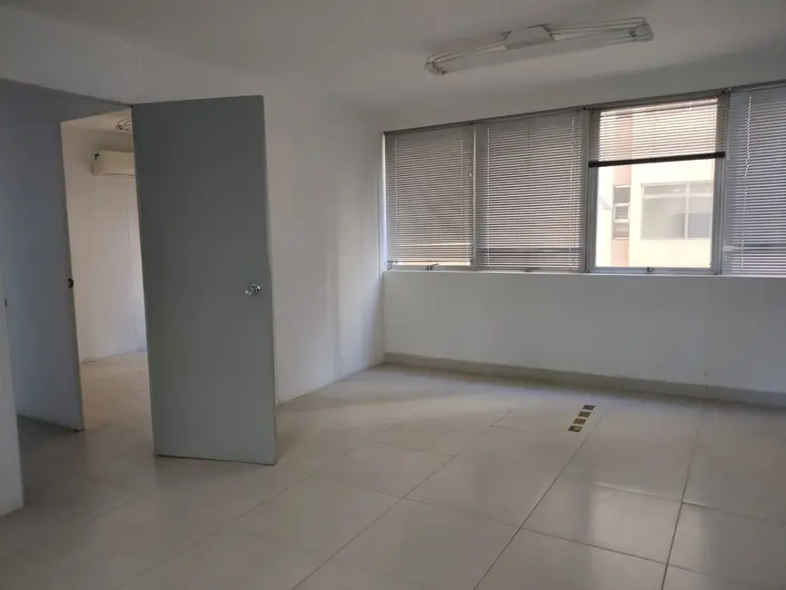 Foto 3 de Sala Comercial à venda, 75m2 em Jardins, São Paulo - SP
