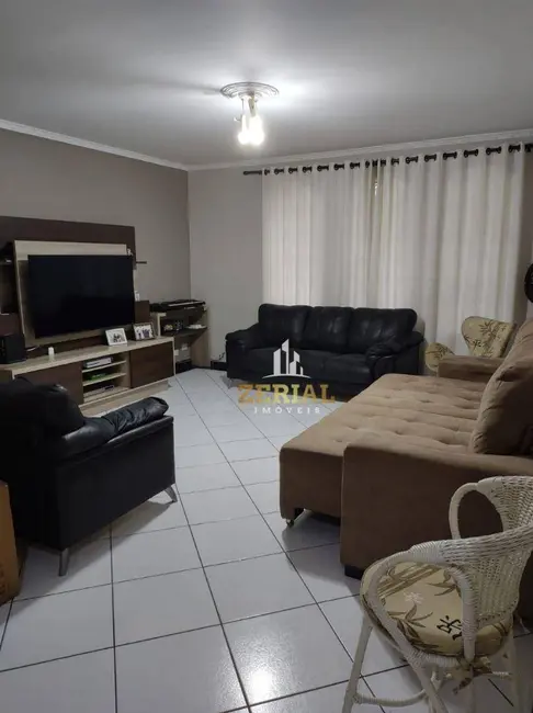 Foto 1 de Sobrado com 3 quartos à venda, 210m2 em Vila Francisco Matarazzo, Santo Andre - SP