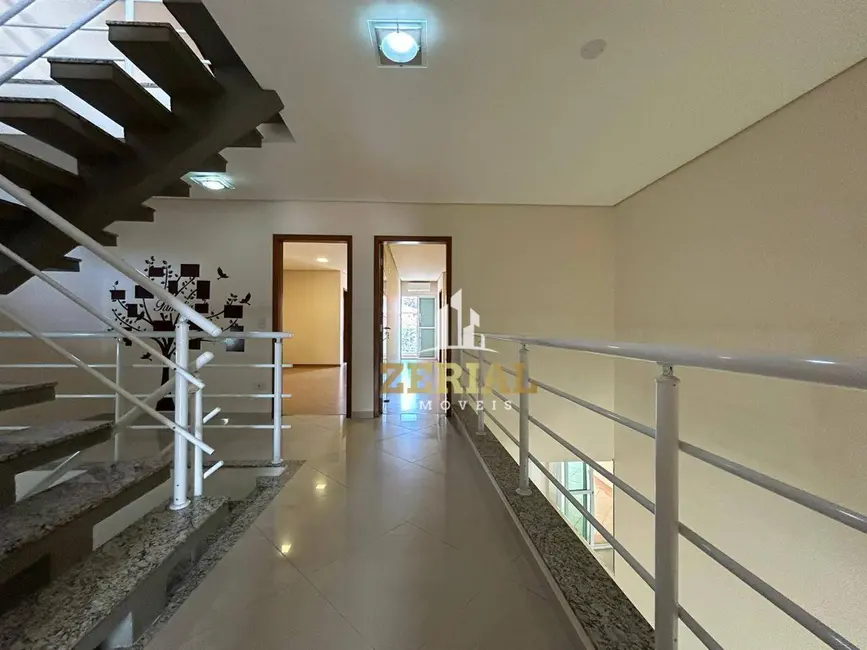 Foto 6 de Sobrado com 3 quartos à venda, 238m2 em Olímpico, Sao Caetano Do Sul - SP