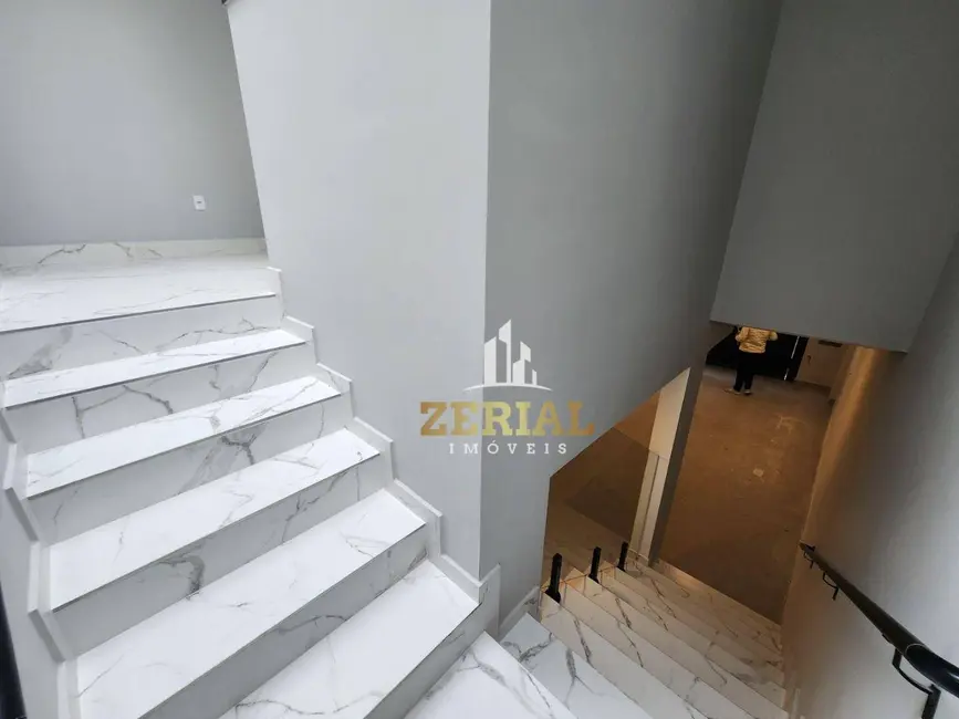 Sobrado com 3 quartos à venda, 174m2 em Santo Antônio, Sao Caetano Do Sul - SP - imagem 7 Foto 7 de Sobrado com 3 quartos à venda, 174m2 em Santo Antônio, Sao Caetano Do Sul - SP