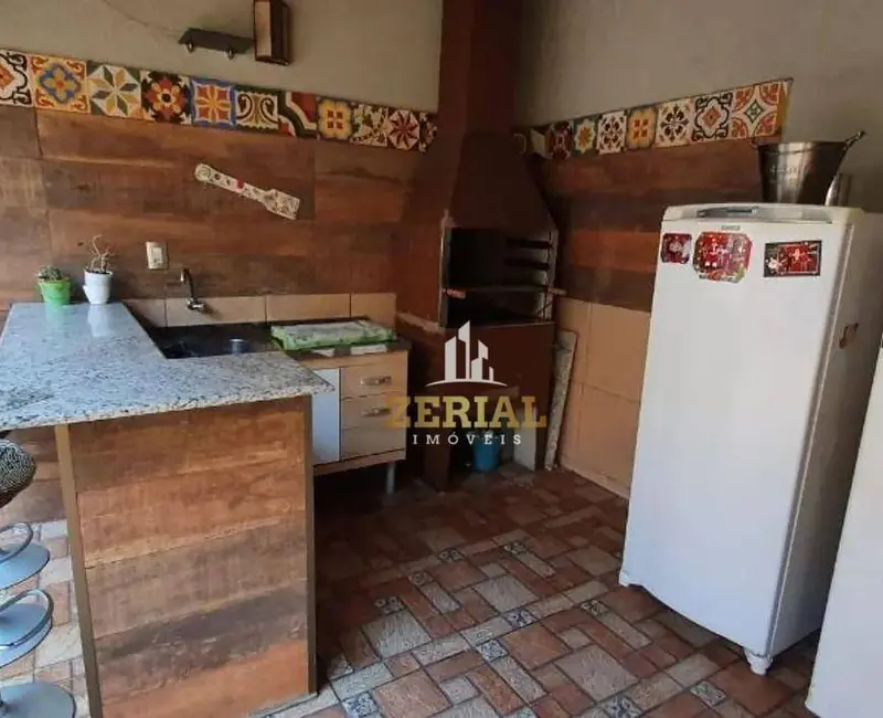 Sobrado com 3 quartos à venda, 200m2 em Campestre, Santo Andre - SP - imagem 5 Foto 5 de Sobrado com 3 quartos à venda, 200m2 em Campestre, Santo Andre - SP