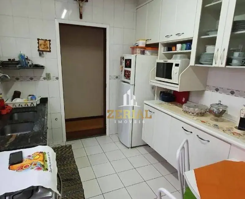 Sobrado com 3 quartos à venda, 200m2 em Campestre, Santo Andre - SP - imagem 7 Foto 7 de Sobrado com 3 quartos à venda, 200m2 em Campestre, Santo Andre - SP