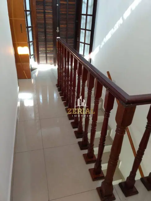 Sobrado com 5 quartos à venda e para alugar, 200m2 em Vila Gumercindo, São Paulo - SP - imagem 5 Foto 5 de Sobrado com 5 quartos à venda e para alugar, 200m2 em Vila Gumercindo, São Paulo - SP