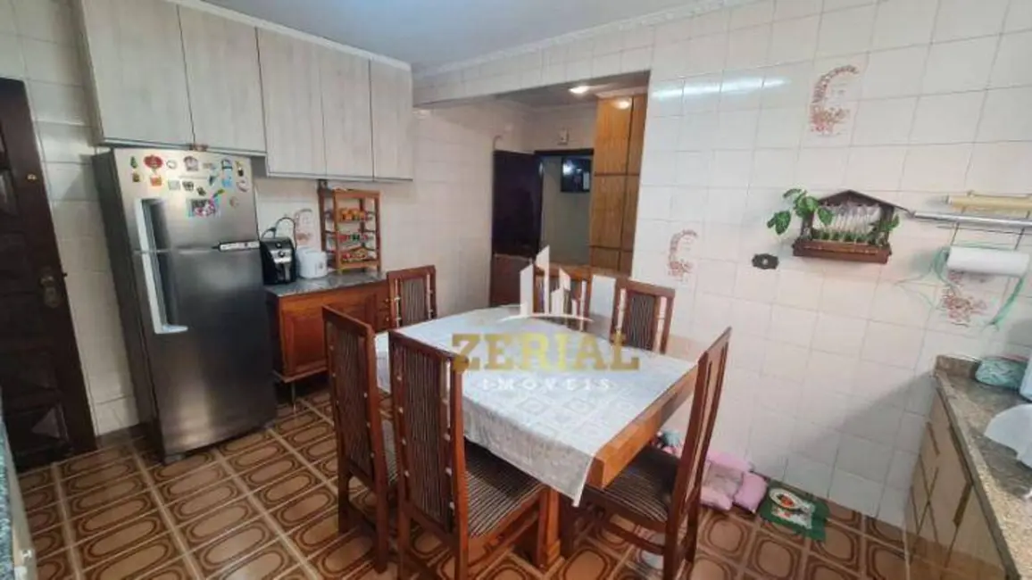 Foto 4 de Sobrado com 3 quartos à venda, 210m2 em Olímpico, Sao Caetano Do Sul - SP