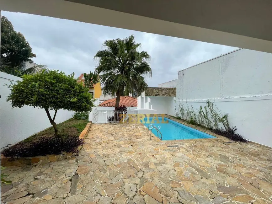 Foto 1 de Casa com 3 quartos à venda e para alugar, 495m2 em Osvaldo Cruz, Sao Caetano Do Sul - SP