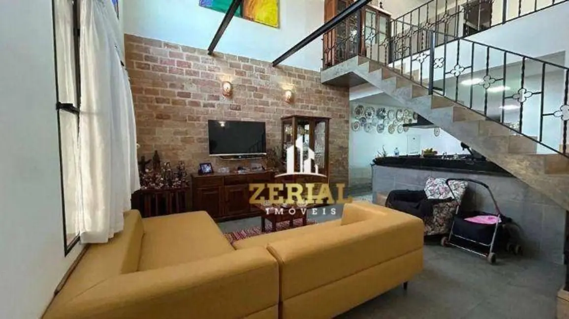 Sobrado com 3 quartos à venda, 150m2 em Osvaldo Cruz, Sao Caetano Do Sul - SP - imagem 2 Foto 2 de Sobrado com 3 quartos à venda, 150m2 em Osvaldo Cruz, Sao Caetano Do Sul - SP