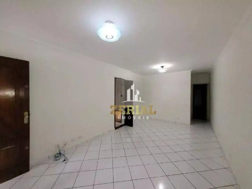 Sobrado com 3 quartos para alugar, 186m2 em Mauá, Sao Caetano Do Sul - SP - imagem 3 Foto 3 de Sobrado com 3 quartos para alugar, 186m2 em Mauá, Sao Caetano Do Sul - SP