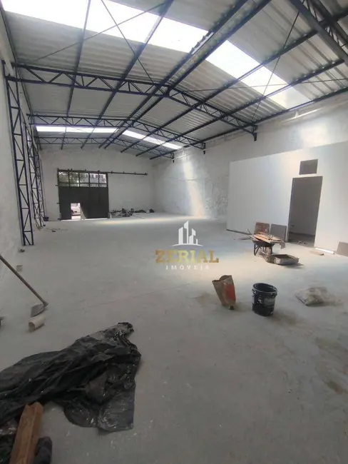 Armazém / Galpão para alugar, 250m2 em Fundação, Sao Caetano Do Sul - SP - imagem 5 Foto 5 de Armazém / Galpão para alugar, 250m2 em Fundação, Sao Caetano Do Sul - SP