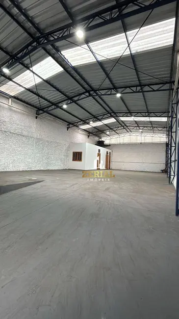 Foto 1 de Armazém / Galpão para alugar, 250m2 em Fundação, Sao Caetano Do Sul - SP