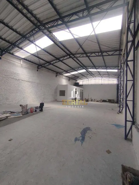 Foto 1 de Armazém / Galpão para alugar, 250m2 em Fundação, Sao Caetano Do Sul - SP
