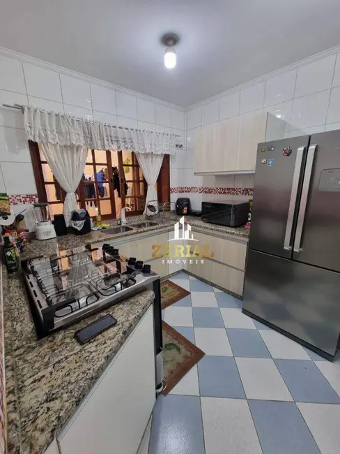 Foto 5 de Sobrado com 3 quartos à venda, 200m2 em Santa Maria, Sao Caetano Do Sul - SP