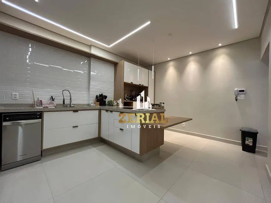 Foto 4 de Casa com 2 quartos à venda, 200m2 em Santa Maria, Sao Caetano Do Sul - SP