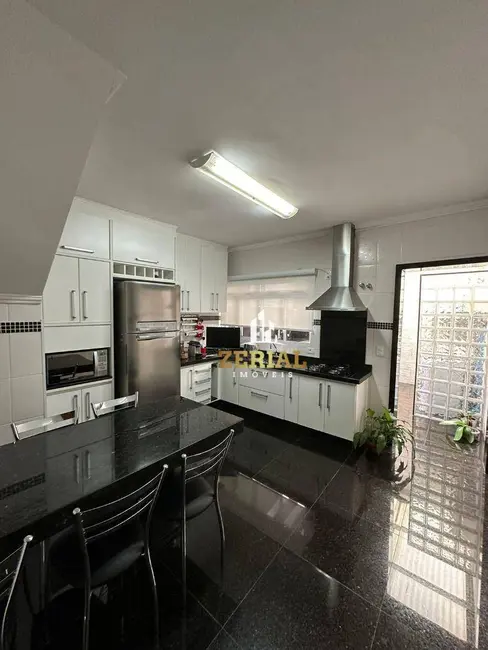 Sobrado com 3 quartos à venda, 170m2 em Sítio da Figueira, São Paulo - SP - imagem 4 Foto 4 de Sobrado com 3 quartos à venda, 170m2 em Sítio da Figueira, São Paulo - SP