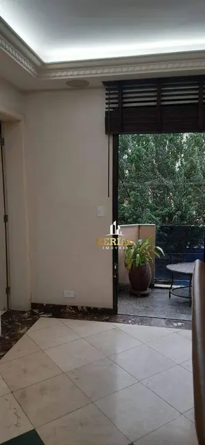 Apartamento com 3 quartos à venda, 156m2 em Santo Antônio, Sao Caetano Do Sul - SP - imagem 8 Foto 8 de Apartamento com 3 quartos à venda, 156m2 em Santo Antônio, Sao Caetano Do Sul - SP